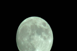 月亮升起特写 背景素材 中秋节素材手机特效图片