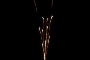 黑幕烟花视频 抠像素材 浪漫烟火 抠像视频02手机特效图片