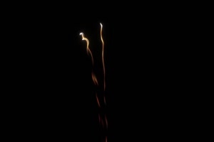 黑幕烟花视频 抠像素材 浪漫烟火 抠像视频爆炸手机特效图片